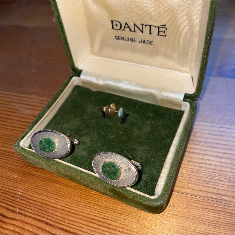 Vintage DANTE Gold Tone Cufflinks & Tie Tack Set with Genuine Jade In Velvet Box - Picture 5 of 16